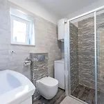 Lucija Apartament *