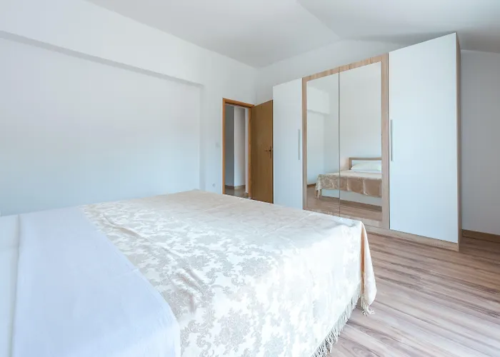Lucija Appartement *