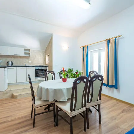 Apartamento Lucija