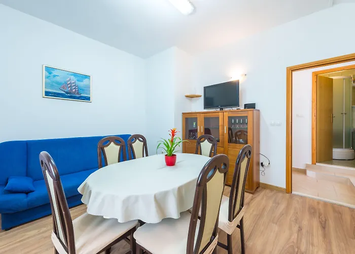 Lucija Apartament *